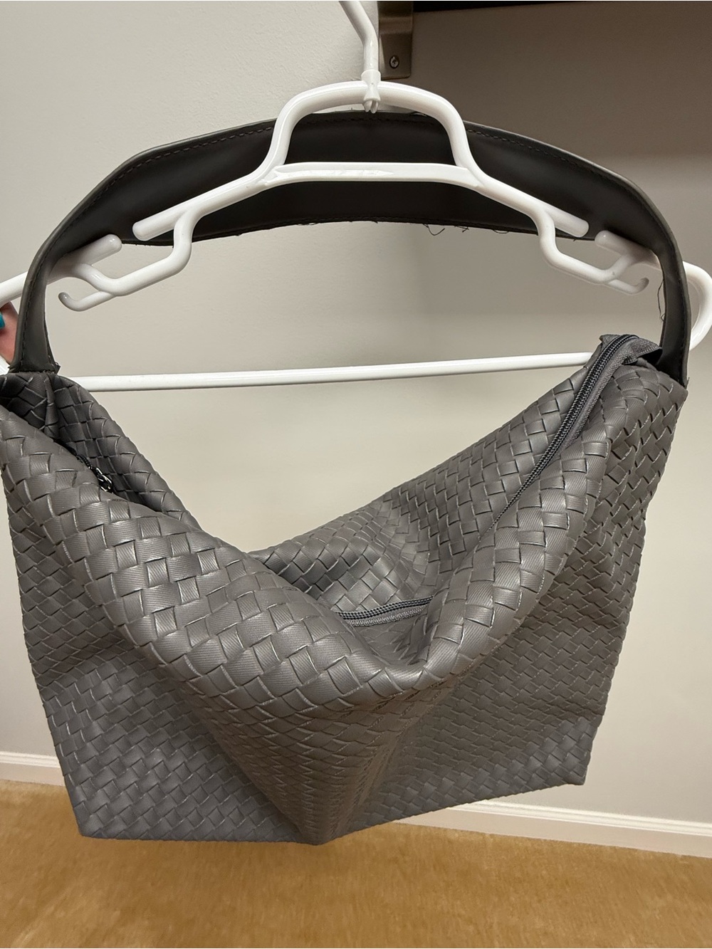 Woven Hobo Shoulder Bag in Gray
